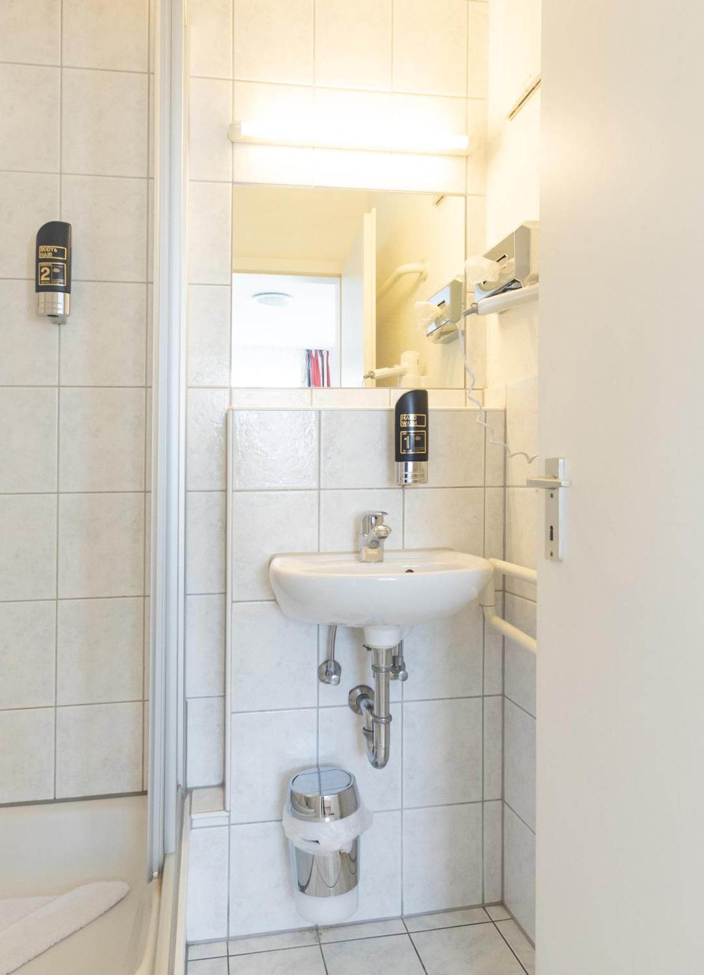 בודמן-לודוויגסהפן Gasthaus Traube, Ludwigshafen, Bodensee, Seenah Gelegen מראה חיצוני תמונה