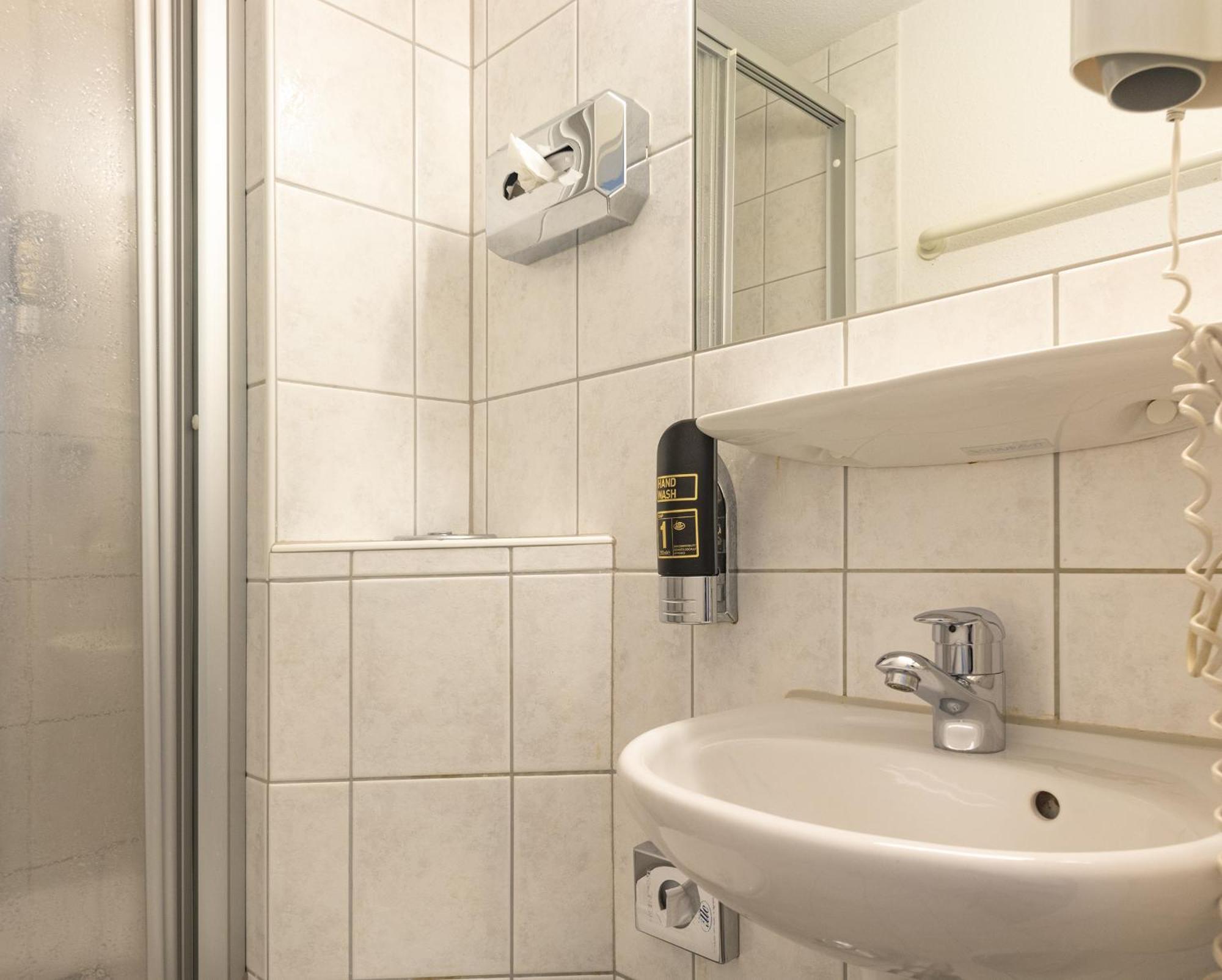 בודמן-לודוויגסהפן Gasthaus Traube, Ludwigshafen, Bodensee, Seenah Gelegen מראה חיצוני תמונה